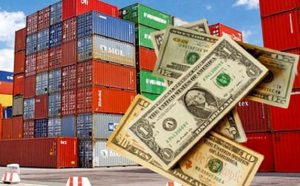 تجارت‌، در اسارت سیاست‌های ارزی بانک مرکزی/ارز نباید ترمزی برای تامین کالا باشد