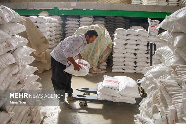 ۴۹ تن برنج قاچاق در نائین کشف شد